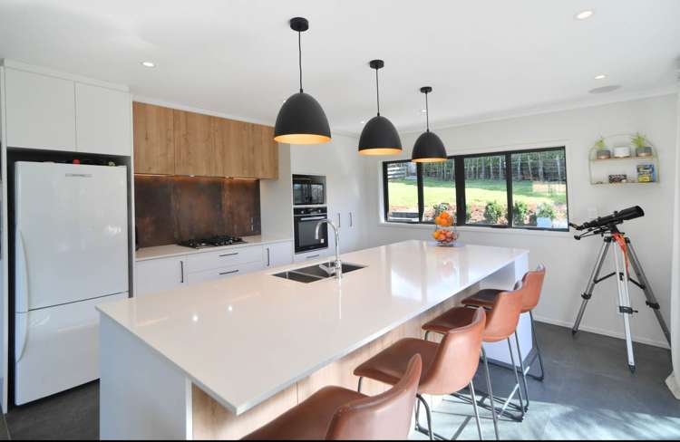 97 Solan Drive Waimauku_4