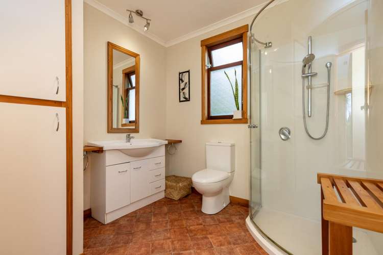 5 Tennis Court Road Raumati South_17