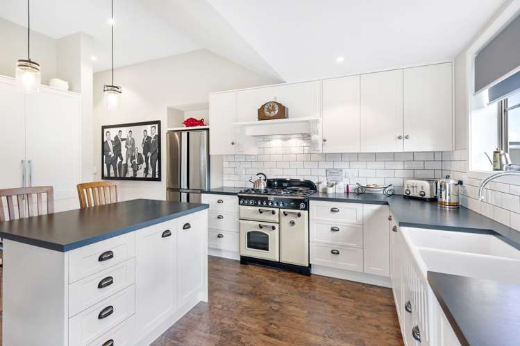 1 Cotswold Court Lower Shotover_2