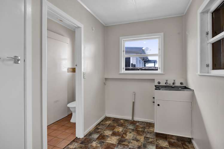 25 Hunter Street Hawera_16