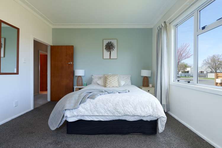 1004 Willowpark Road North Mayfair_6