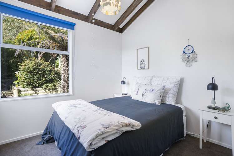 22 Telstar Place Beach Haven_11