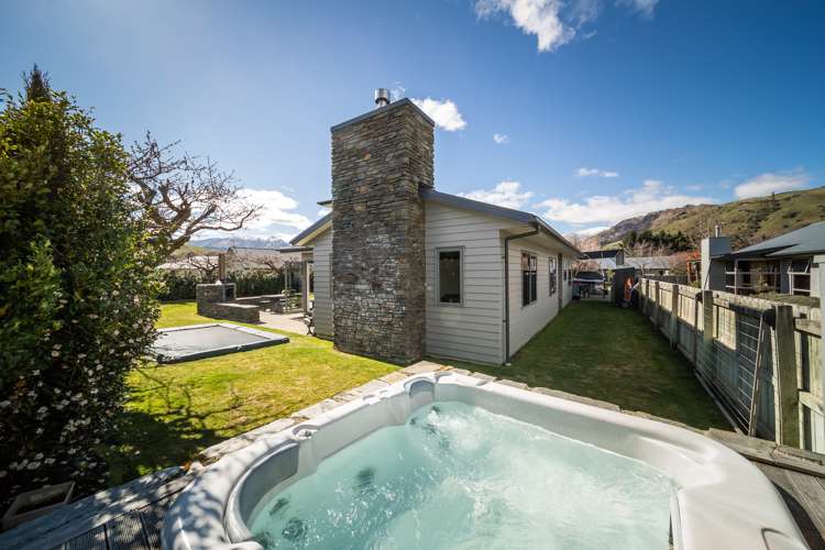 9 Bridesdale Drive Dalefield/Wakatipu Basin_39