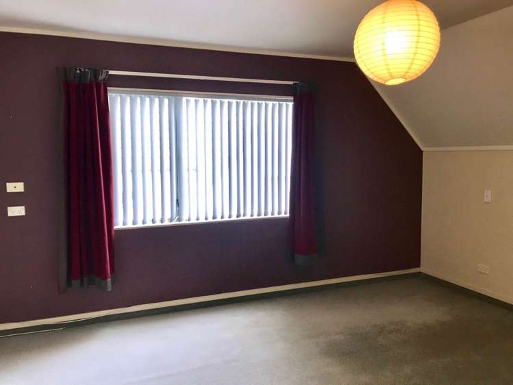 2/126 Brian Crescent Stanmore Bay_5