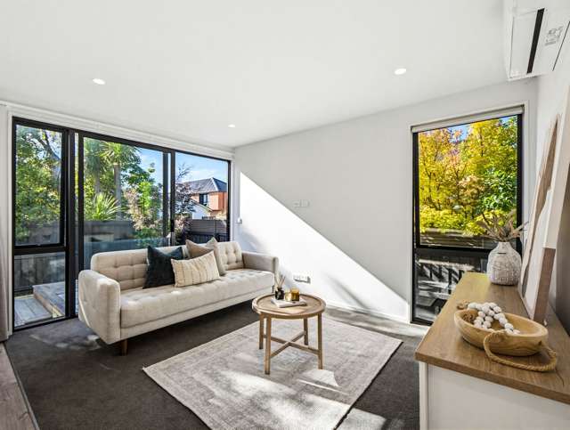 Single Level, Sunny and Private