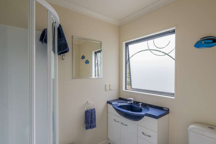 7 Sunset Terrace Waikanae Beach_13