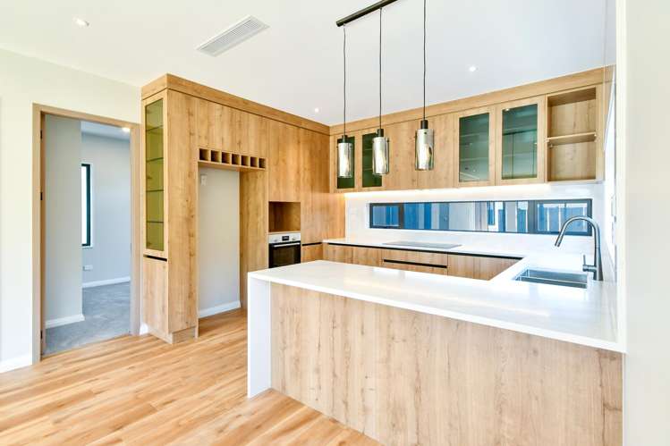 42 Church Road Mangere Bridge_25