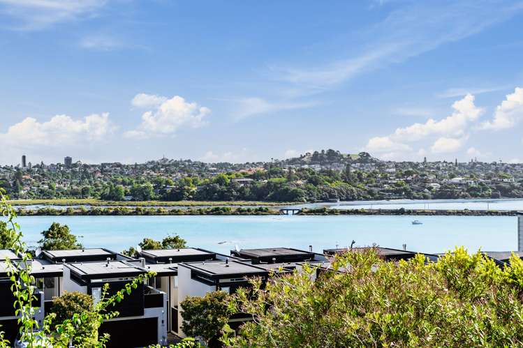 4/128 Paritai Drive Orakei_1