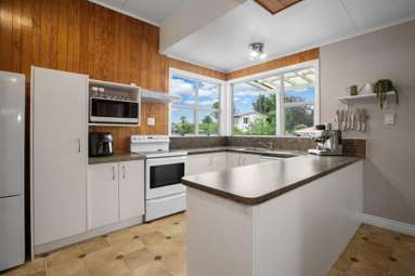 62 Coronation Road_3