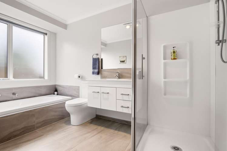 32 and 34 Ngahana Place Turangi_20