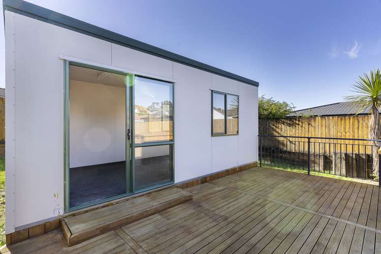 144 Solar Road Glen Eden_16
