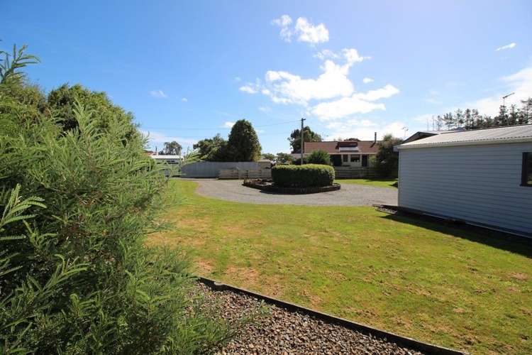 16a Flower Street Bulls_14