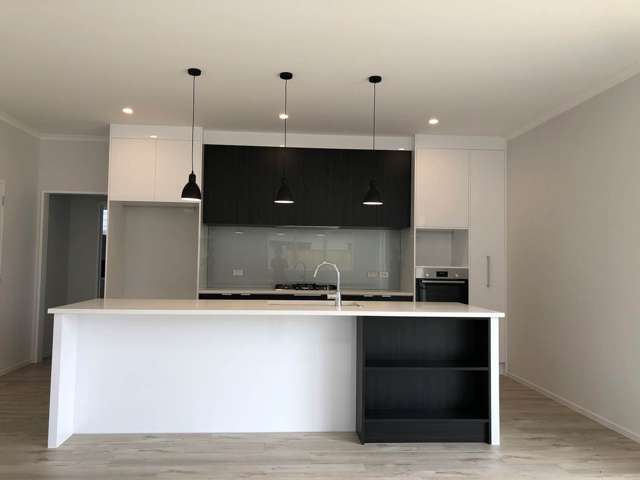 38 Koropa Road Flat Bush_2