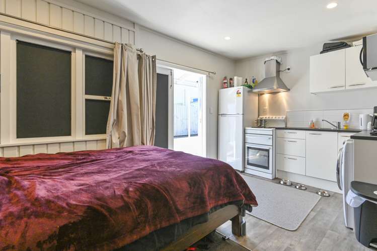 507 Queen Street East Hastings_15