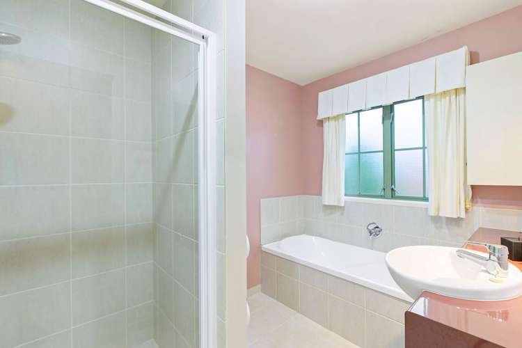 28 Parkwood Crescent Gulf Harbour_7