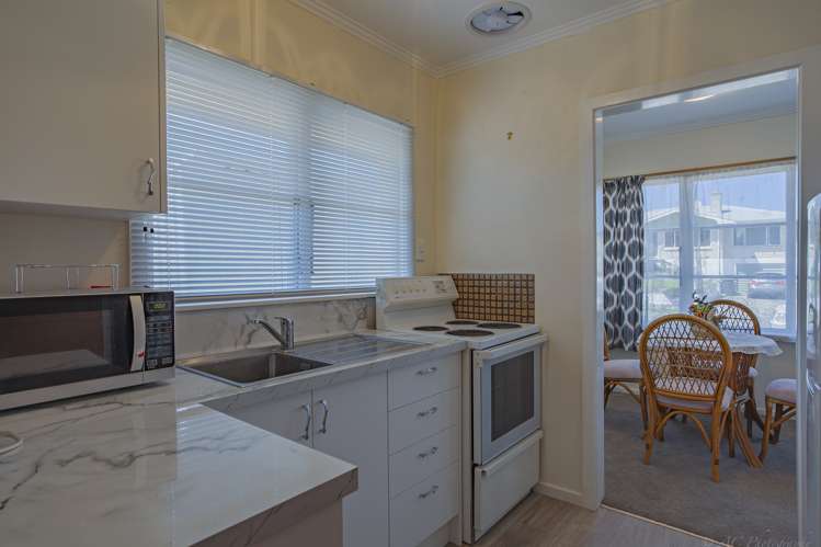 2/75 Ranui Avenue Waimataitai_1