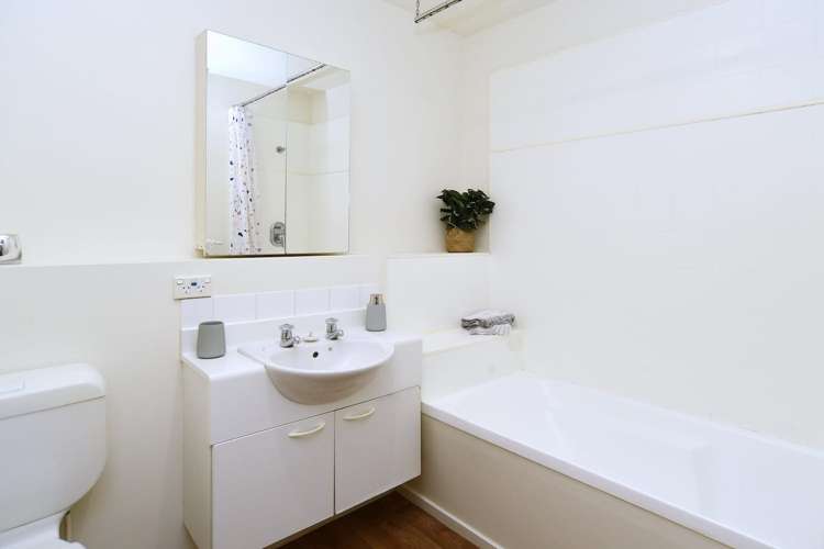 3/337 Armagh Street Linwood_6