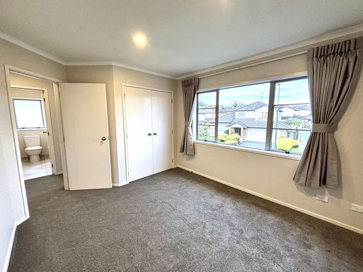 5 Oswald Close Flat Bush_11