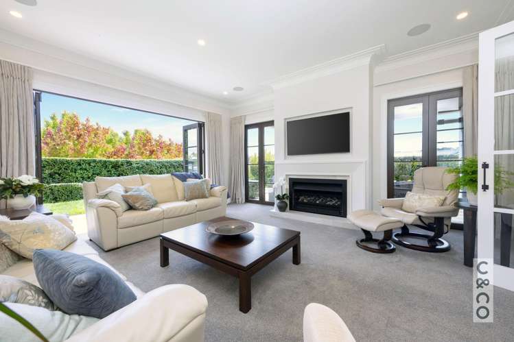 8 Tauwaka Crescent Riverhead_9