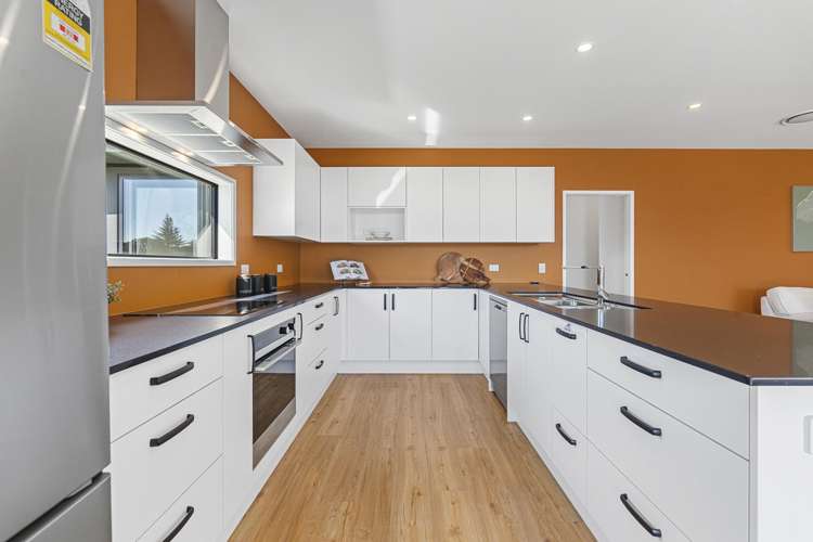 1356A South Road Kaitake_7