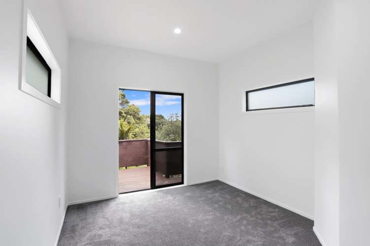 19 Warner Park Avenue Laingholm_13