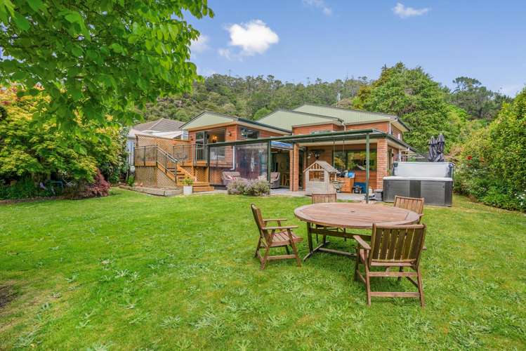 45 Hine Road Wainuiomata_2