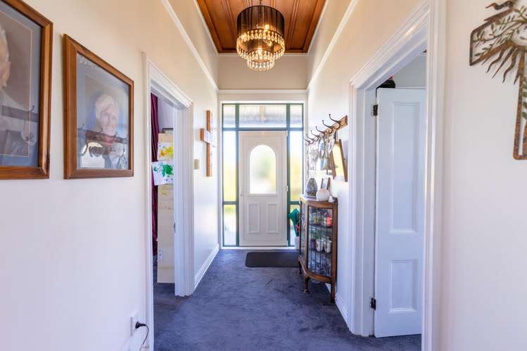 57 McPhee Street Dannevirke_2