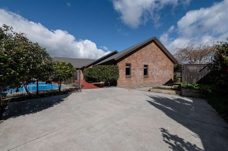 15 Malbec Place Rototuna_24