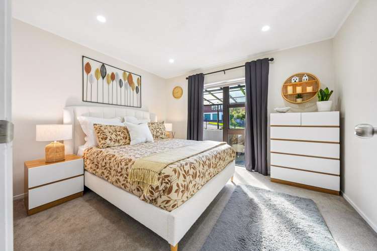 43 Athena Drive Totara Vale_13
