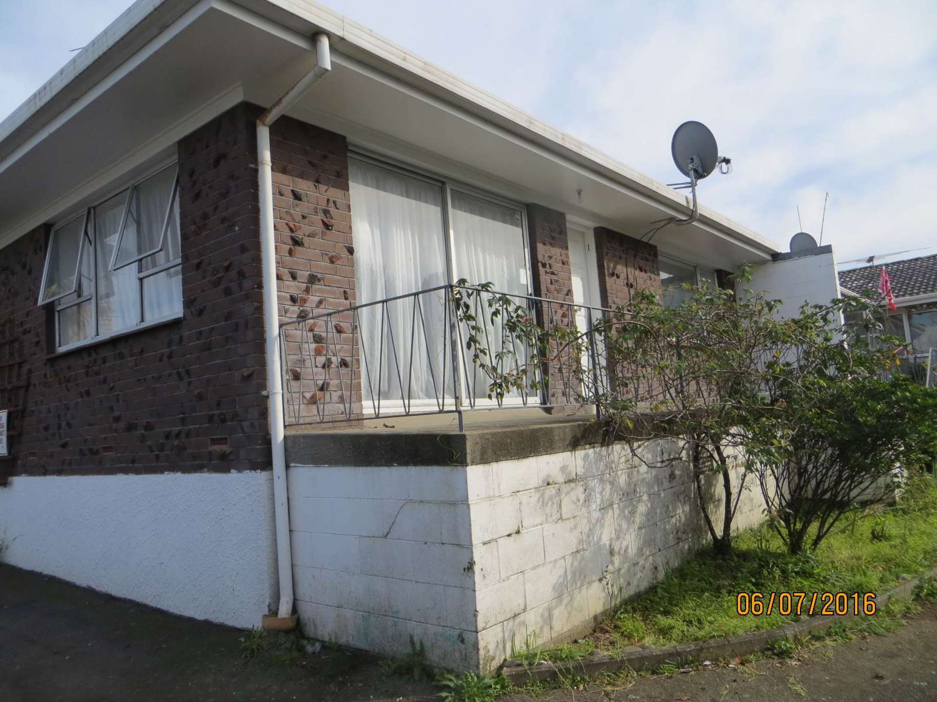 1/49a Landon Avenue Mangere East_0