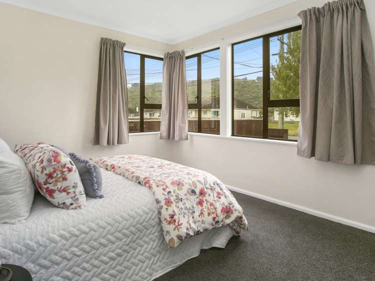 36 Reynolds Street Taita_6