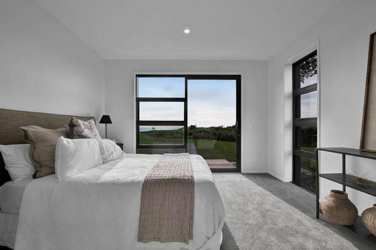 29 Washer Road Omata_16