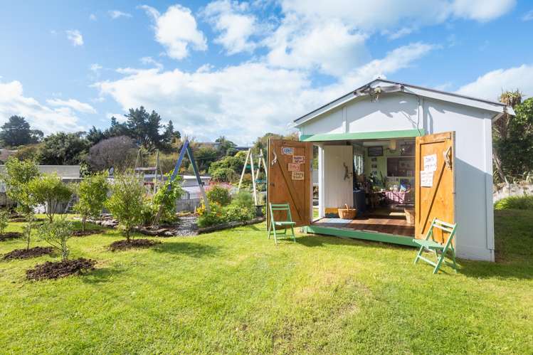 13 Forest Road Raumati South_24