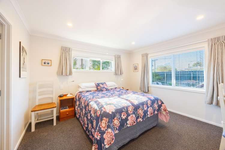 910 Oliphant Road Raureka_6