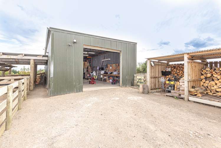 162 Reynolds Road Ratana_13