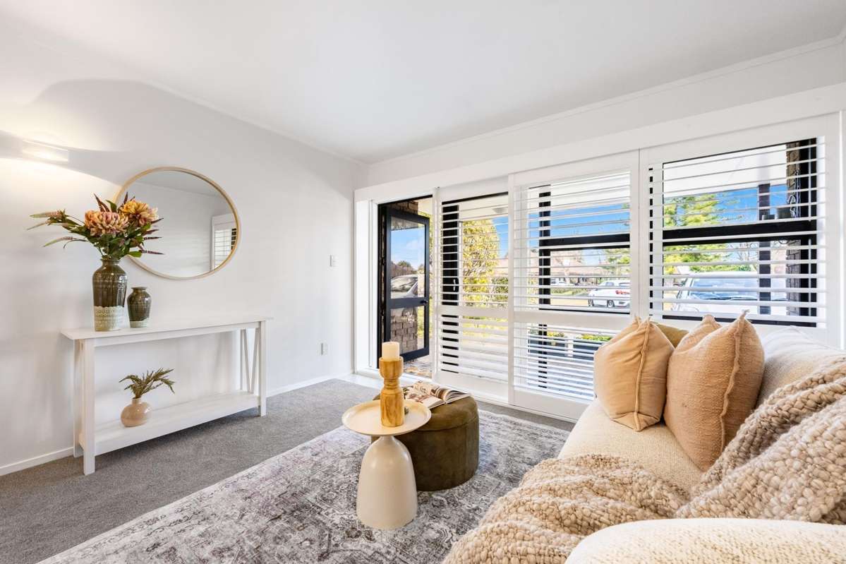 16/327 Hobsonville Road_0