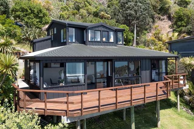 31 Piha Road Piha_1