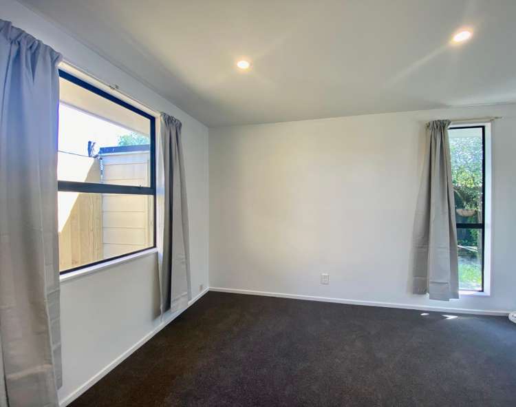 16 Woodham Courts Linwood_3