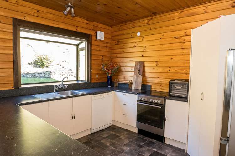 2 Teal Valley Road Hira_7