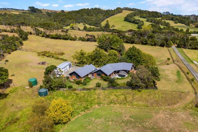 1.66ha Muriwai Valley Home & Income