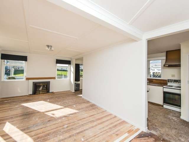 69 Oxford Road Springvale_3