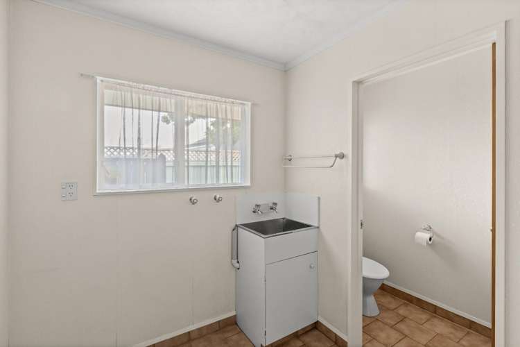 4 Knightsbridge Place Taradale_13
