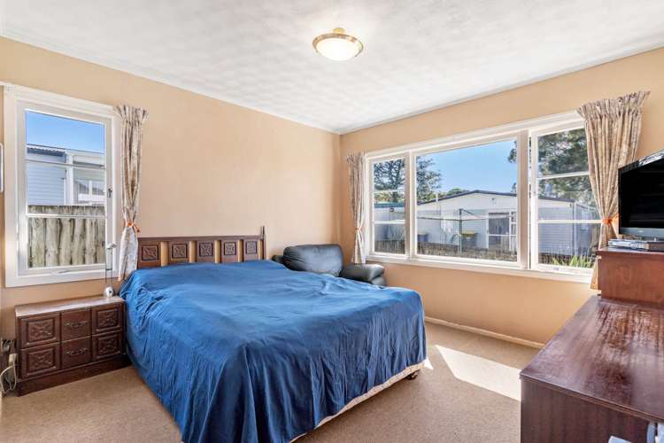 8 Devon Street Te Atatu South_7