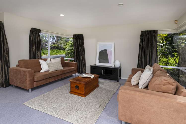 296 Oaia Road Muriwai_17