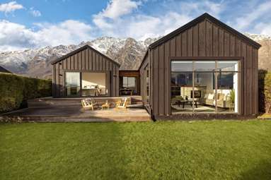13 Falconer Rise_2