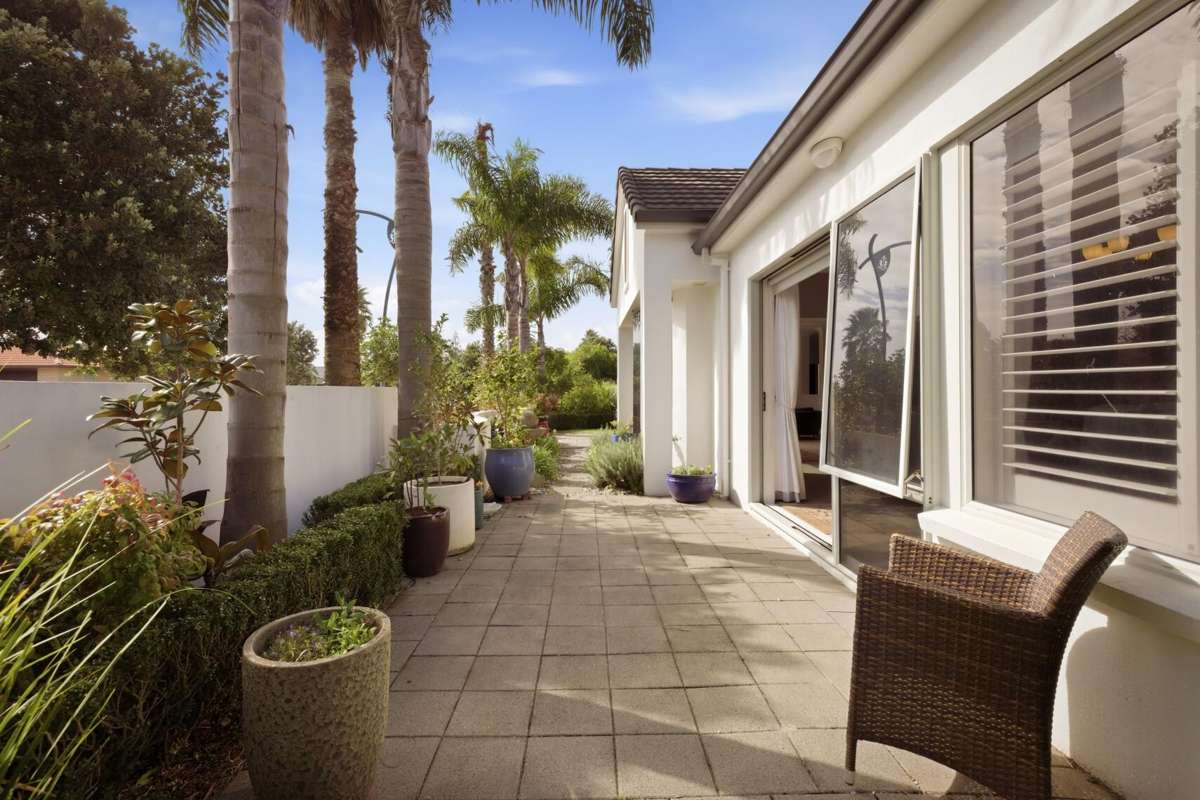 17 Santa Cruz Drive_1