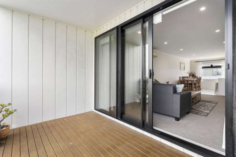 43 Bonnette Road Flat Bush_10