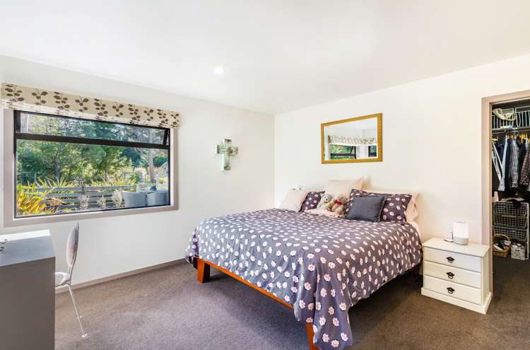 176 Mapara Road Acacia Bay_16