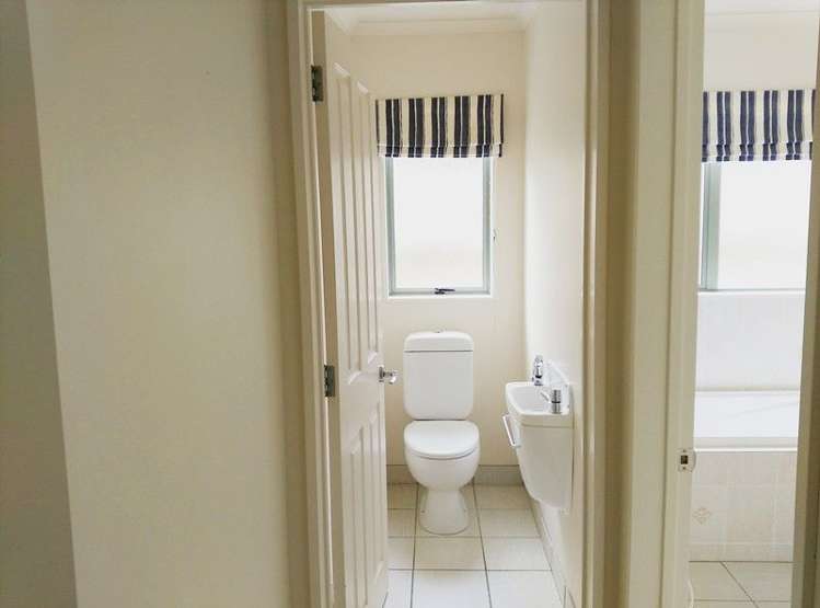 46 Newinn Crescent East Tamaki Heights_15