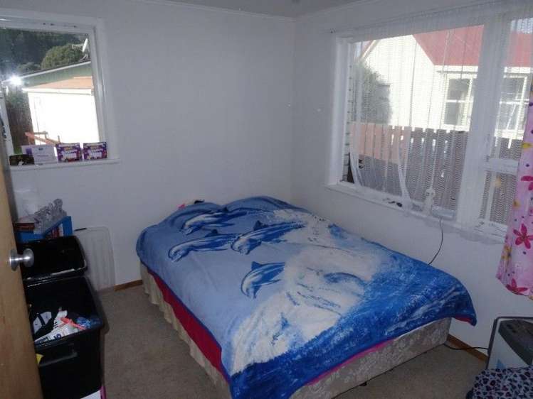 421 Fergusson Drive Thames_5